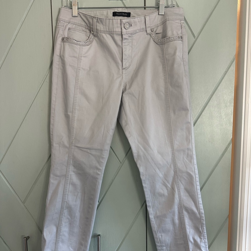 White House Black Market Slim Crop Size 6 Grey/Silver Pants
